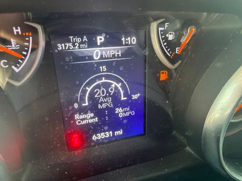 Used 2020 Jeep Wrangler Sport AWD/4WD image 15
