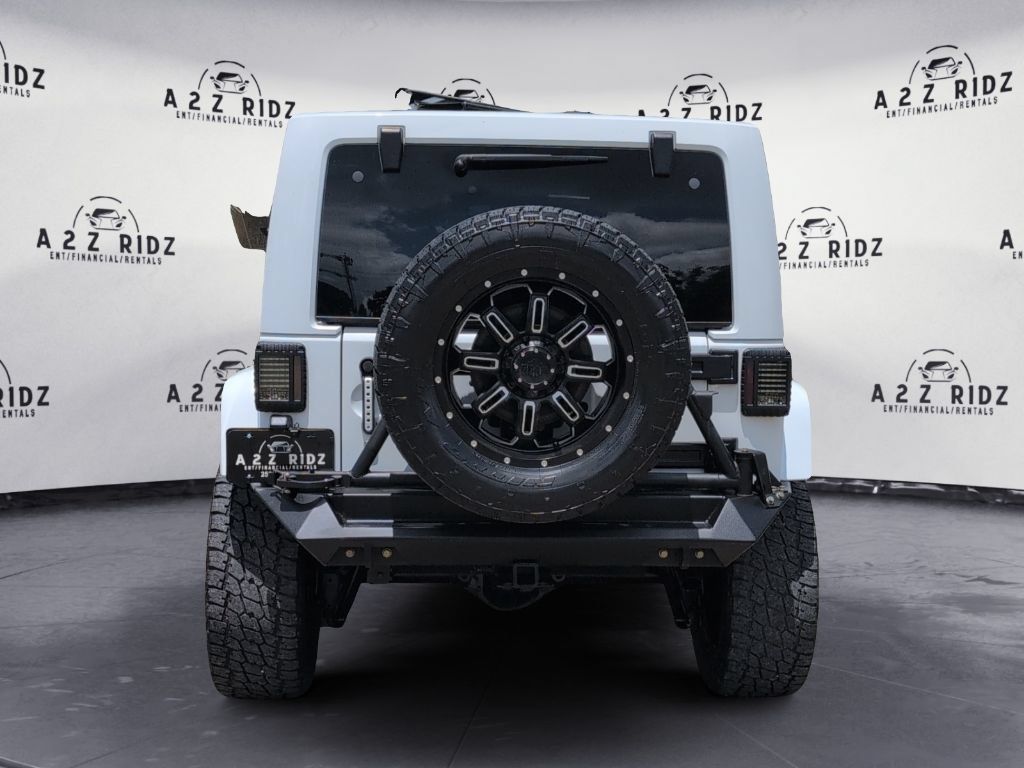 Used 2017 Jeep Wrangler Unlimited Sahara w/ Connectivity Group AWD/4WD image 5