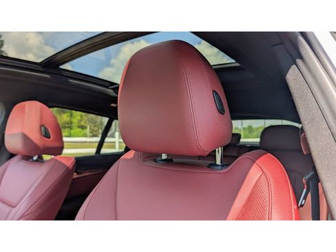 Used 2023 BMW X4 M40i w/ Premium Package image 16