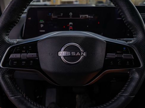 Used 2023 Nissan Ariya FWD image 25