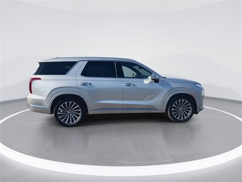 Used 2024 Hyundai Palisade Calligraphy image 9