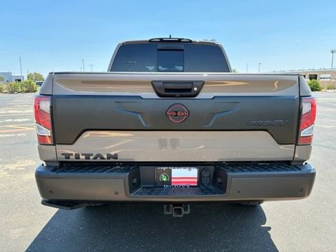 Used 2024 Nissan Titan PRO-4X w/ Pro-4x Convenience Package AWD/4WD image 5