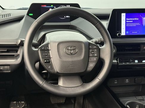 Used 2024 Toyota Prius LE image 29