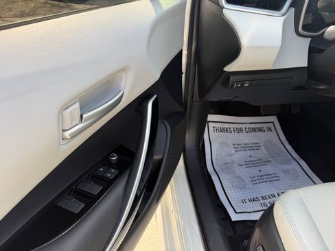 Used 2019 Toyota Corolla XSE image 21