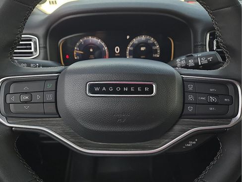 Used 2024 Jeep Wagoneer Series II AWD/4WD image 19