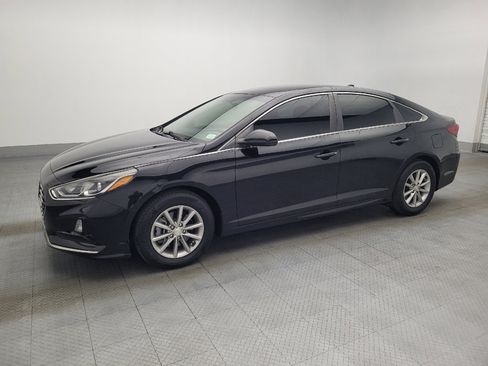 Used 2018 Hyundai Sonata SE image 2
