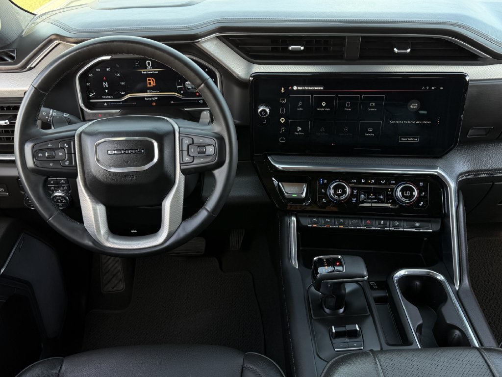 Used 2023 GMC Sierra 1500 Denali w/ Technology Package AWD/4WD image 12