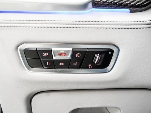 Used 2021 BMW X5 M w/ Executive Package image 38