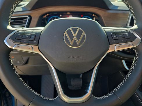 New 2026 Volkswagen Atlas SE image 25