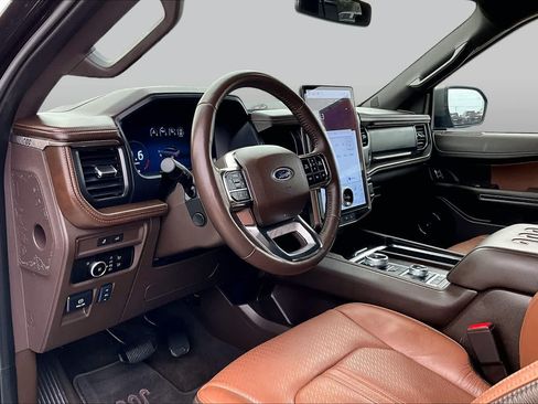 Used 2024 Ford Expedition Max King Ranch AWD/4WD image 18
