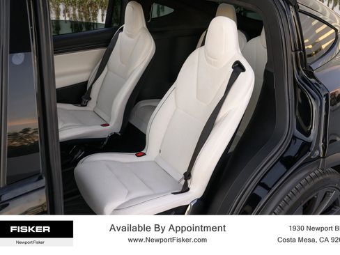 Used 2022 Tesla Model X Plaid image 16
