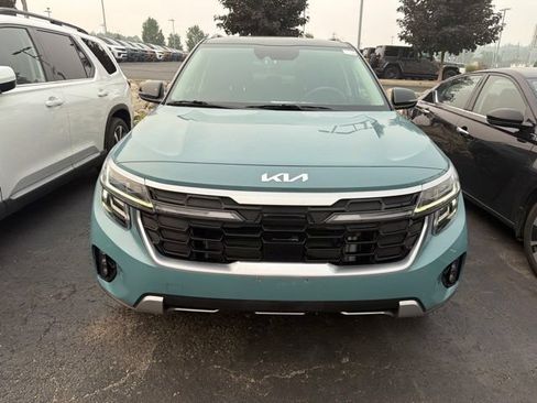 Used 2024 Kia Seltos SX AWD/4WD image 2