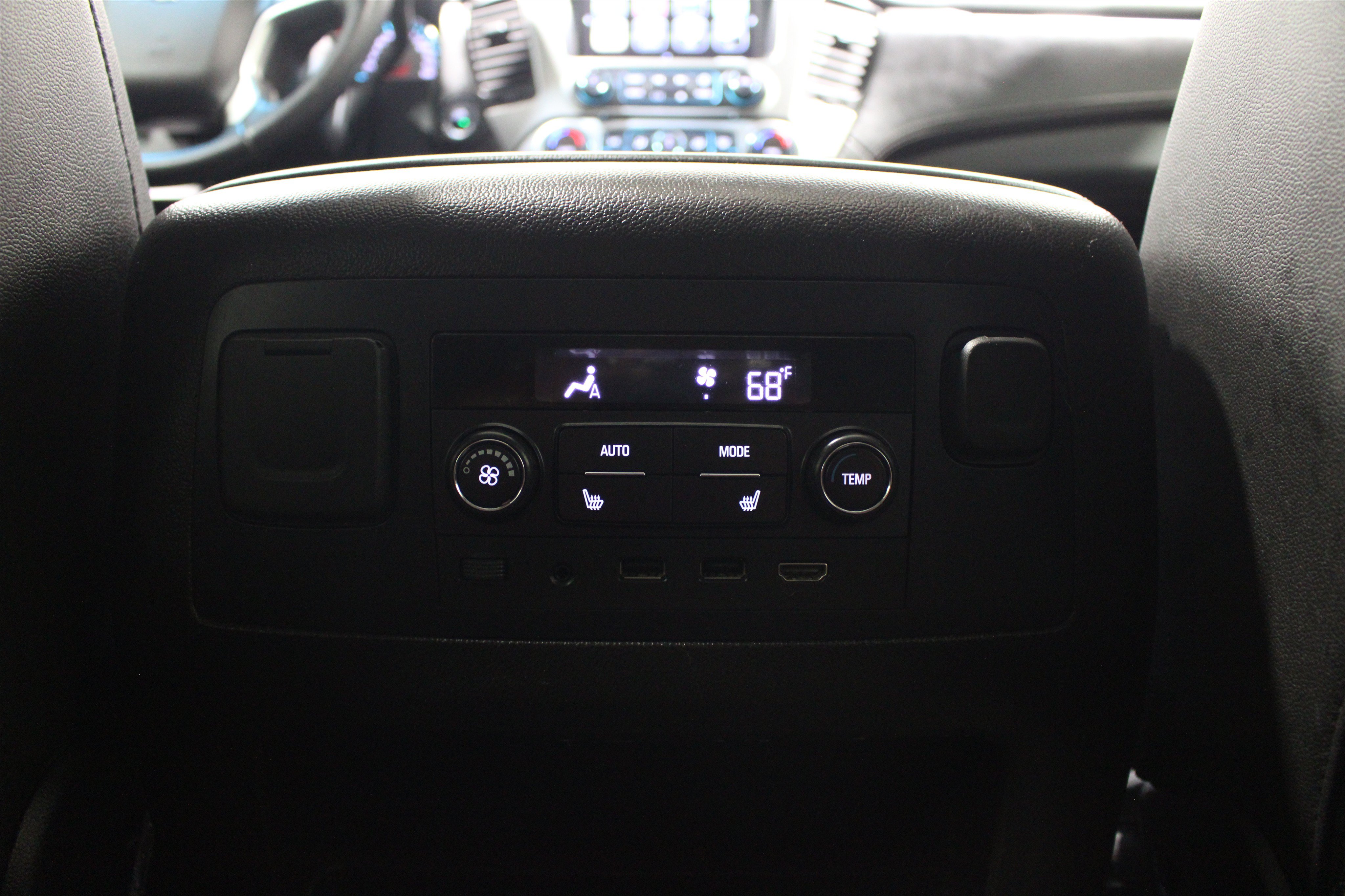 Used 2019 Chevrolet Tahoe LT w/ LT Signature Package AWD/4WD image 21