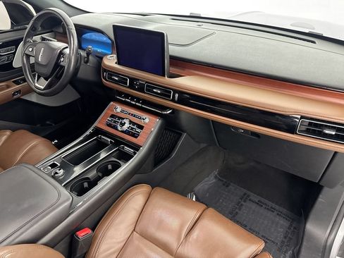 Used 2022 Lincoln Aviator Reserve w/ Equipment Group 201A RWD image 30