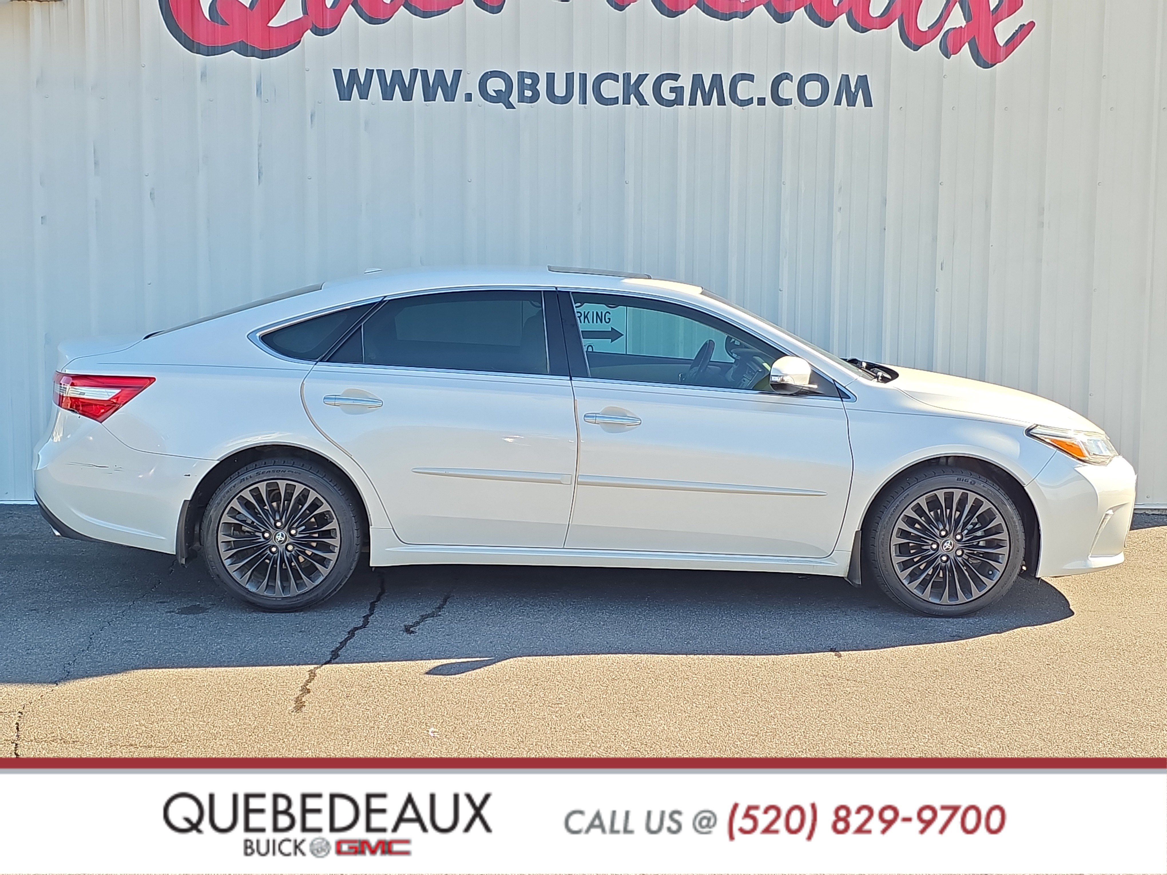 Used 2018 Toyota Avalon Touring w/ All Weather Liner Package FWD image 8