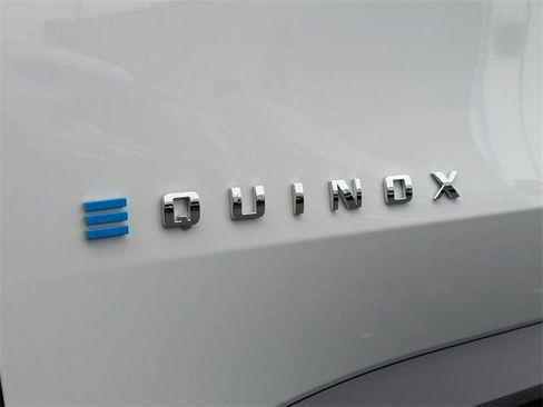 New 2026 Chevrolet Equinox EV LT image 31