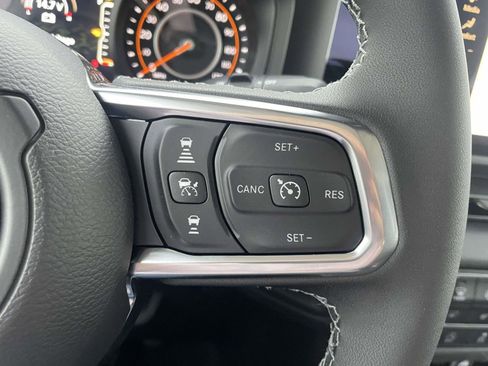 New 2026 Jeep Wrangler Sahara AWD/4WD image 10