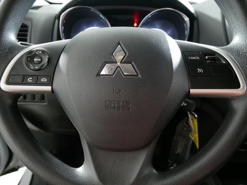 Used 2025 Mitsubishi Outlander Sport ES AWD/4WD image 25