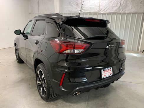 Used 2022 Chevrolet TrailBlazer RS AWD/4WD image 5