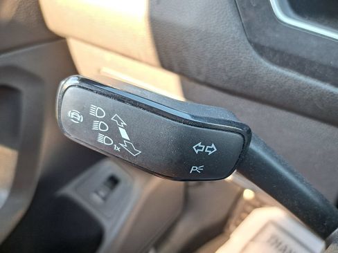 Used 2022 Volkswagen Tiguan SE R-Line AWD/4WD image 11