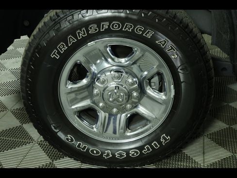 Used 2024 RAM 2500 Tradesman w/ Chrome Appearance Group image 13