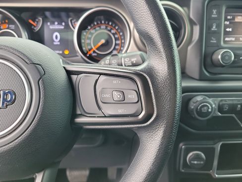 Used 2020 Jeep Wrangler Sport image 25