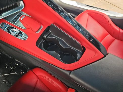 Used 2021 Chevrolet Corvette Stingray Preferred Cpe w/ Z51 Performance Package RWD image 25