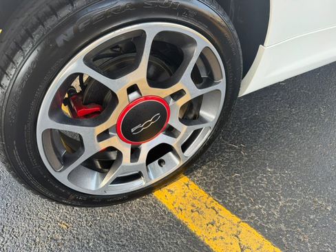 Used 2015 FIAT 500 Sport FWD image 9
