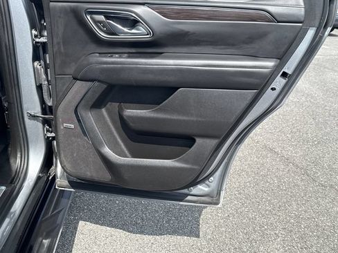 Used 2024 Chevrolet Tahoe LT RWD image 16