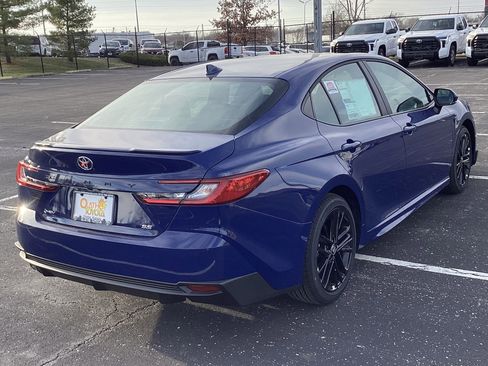 New 2026 Toyota Camry SE image 6