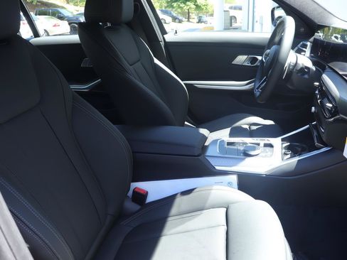 New 2026 BMW 330i Sedan w/ M Sport Package RWD image 18