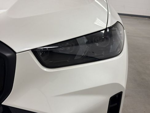 New 2026 BMW X5 xDrive40i w/ M Sport Package image 10