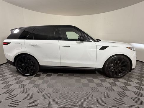New 2026 Land Rover Range Rover Sport SE AWD/4WD image 9