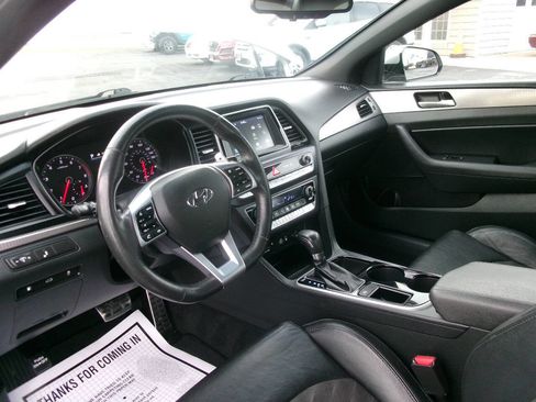 Used 2019 Hyundai Sonata Sport image 12