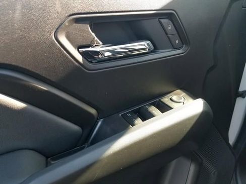 New 2026 GMC Canyon Elevation w/ Convenience Package image 9