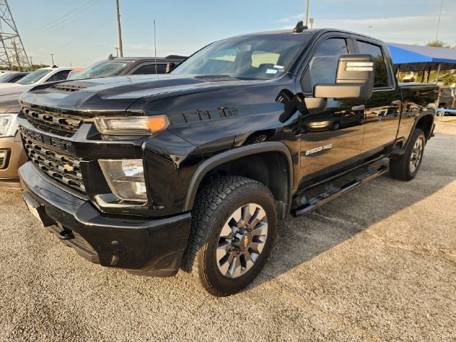 Used 2022 Chevrolet Silverado 2500 Custom w/ Custom Value Package AWD/4WD image 2