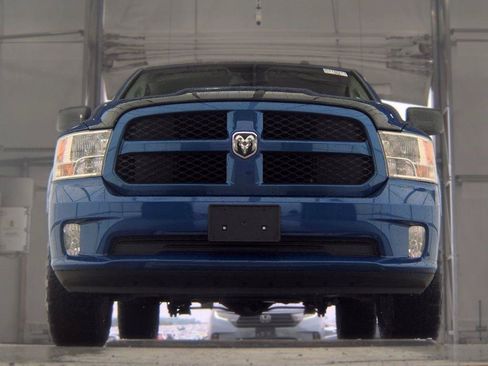 Used 2014 RAM 1500 Express AWD/4WD image 3