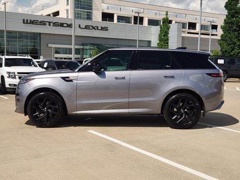 Used 2024 Land Rover Range Rover Sport Dynamic SE AWD/4WD image 4