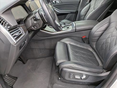 Used 2023 BMW X5 sDrive40i image 17