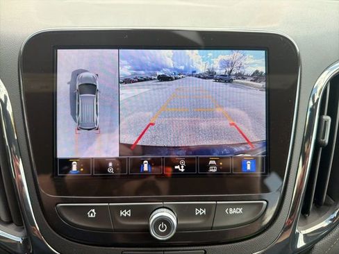 Certified 2024 Chevrolet Equinox Premier image 33