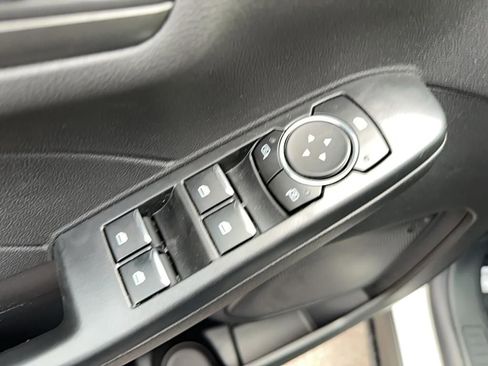 New 2025 Ford Escape SE FWD image 11
