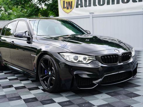 Used 2017 BMW M3 w/ Executive Package RWD image 2