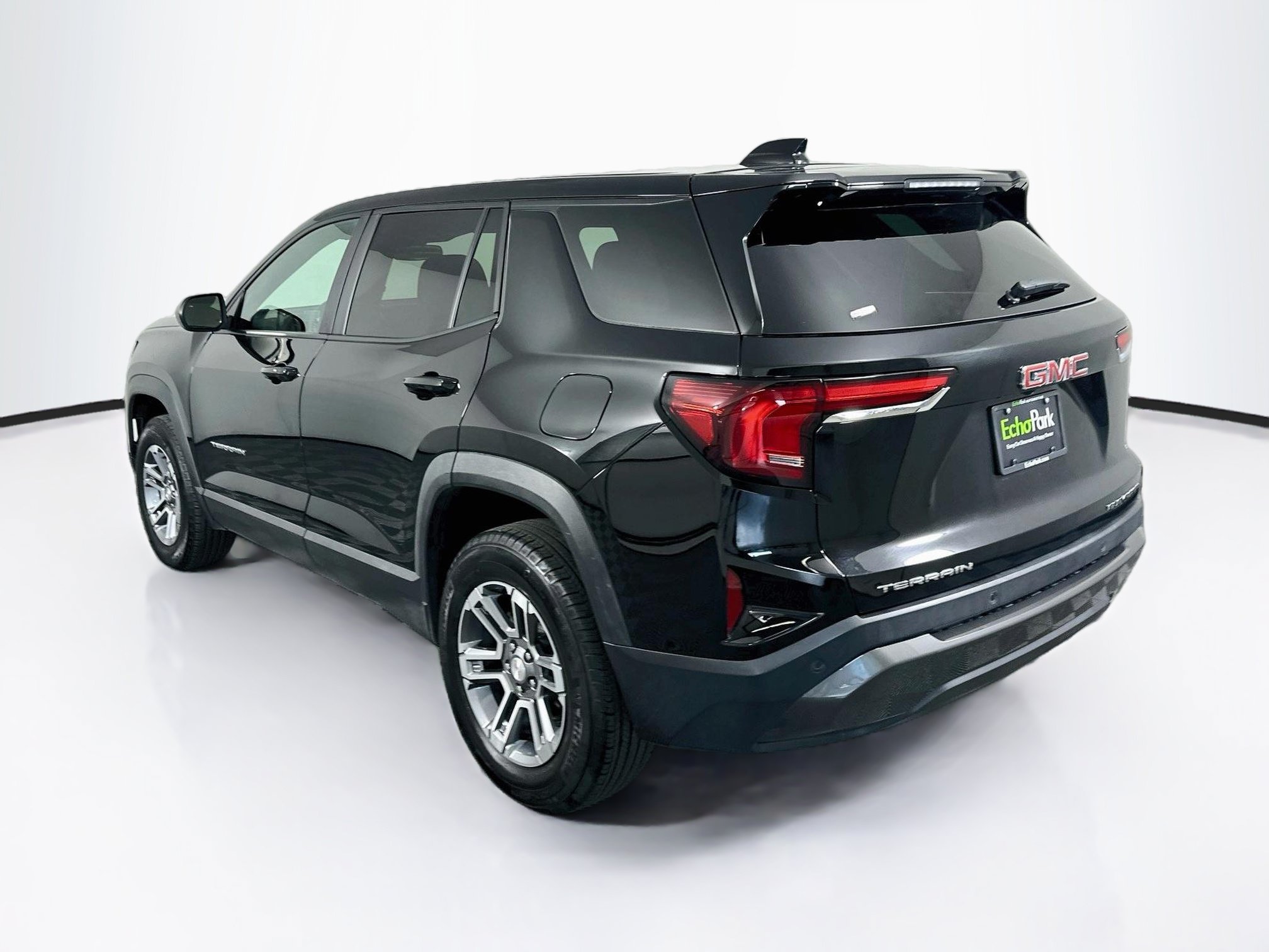 Used 2025 GMC Terrain Elevation FWD image 5