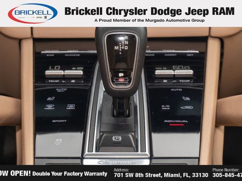 Used 2022 Porsche Cayenne Platinum Edition AWD/4WD image 24