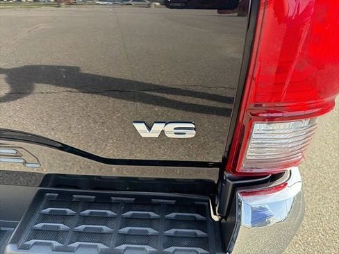 Certified 2022 Toyota Tacoma SR5 image 11