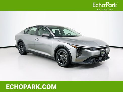 Used 2025 Kia K4 FWD image 1