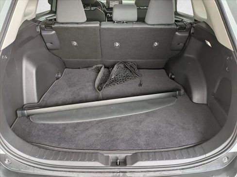 Used 2022 Toyota RAV4 XLE FWD image 6