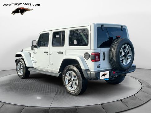 Used 2022 Jeep Wrangler Unlimited Sahara w/ Cold Weather Group image 5
