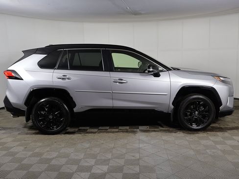 Used 2022 Toyota RAV4 XSE image 15