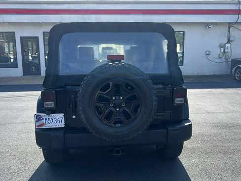 Used 2008 Jeep Wrangler Unlimited Sahara w/ Trailer Tow Group RWD image 6